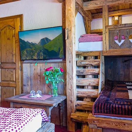 Hotel Wellness Strachan 3*