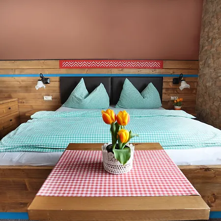 Wellness Strachan Hotell 3*